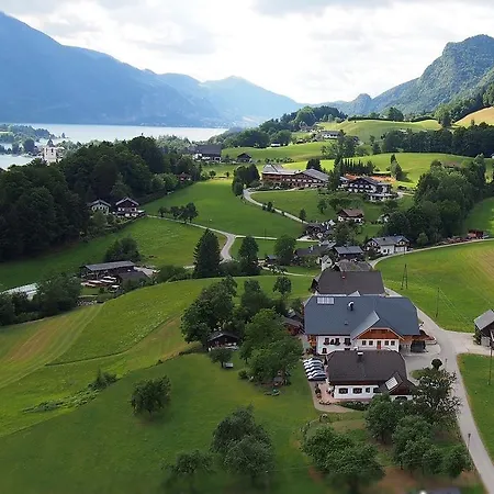 豪斯霍夫农场假期酒店 * Saint Wolfgang