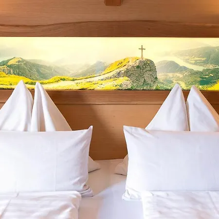 Hauslhof Bed & Breakfast