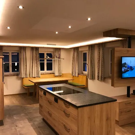 فندق مبيت وإفطار Hauslhof