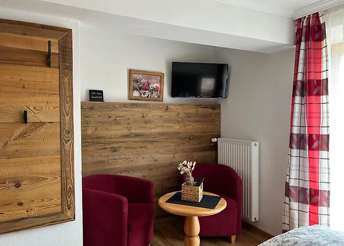 Hauslhof Bed and Breakfast *