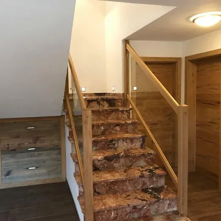 לינה וארוחת בוקר Hauslhof *